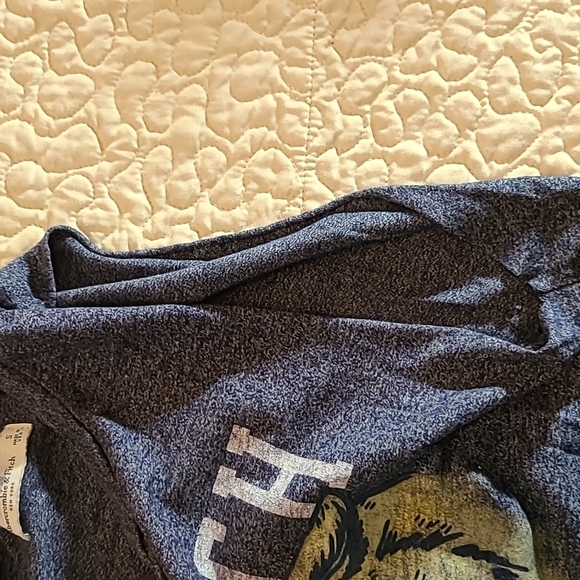 Abercrombie muscle tank Size Small navy - Picture 5 of 8